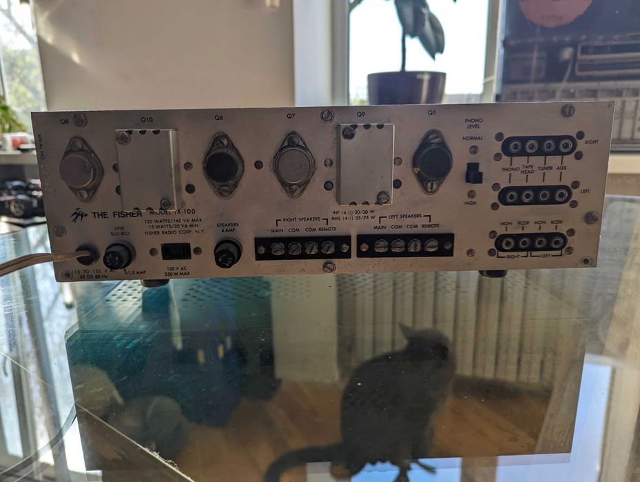Усилитель Fisher TX-100