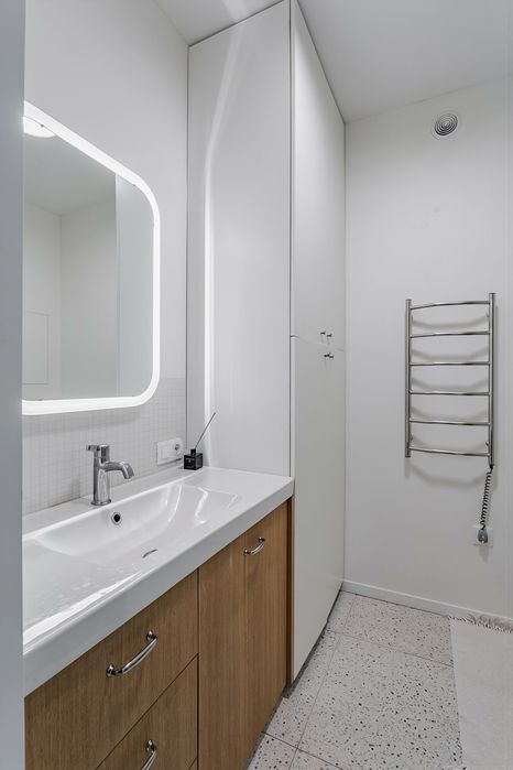 Здам квартиру студію на Печерську  ( Кловська )