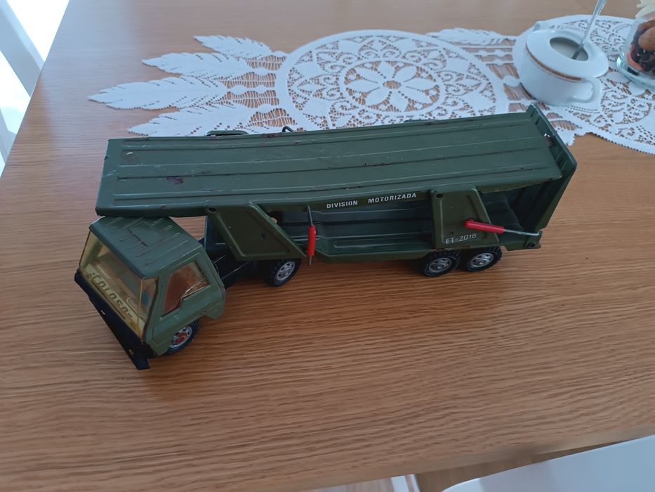 Zabawka PRL metalowa laweta