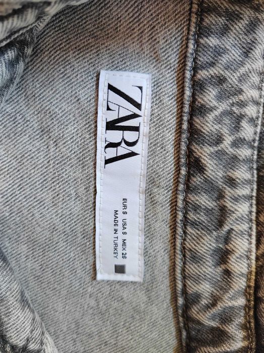 Kurtka Zara ze sztucznymi perłami