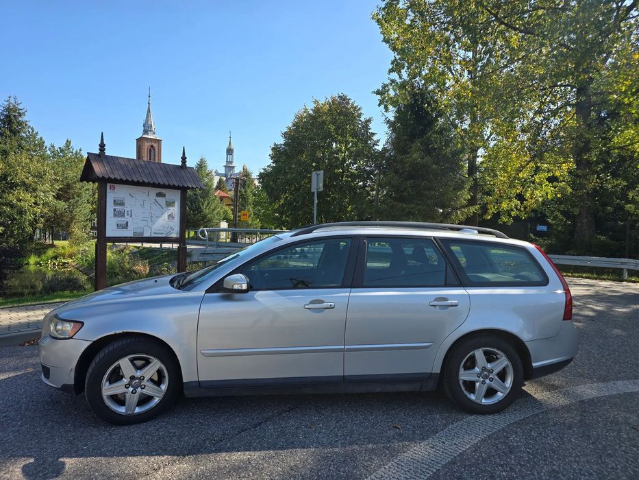 Volvo V50