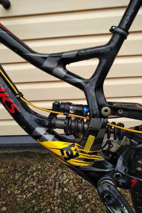 Велосипед для downhill dh Specialized demo 8 carbon tld