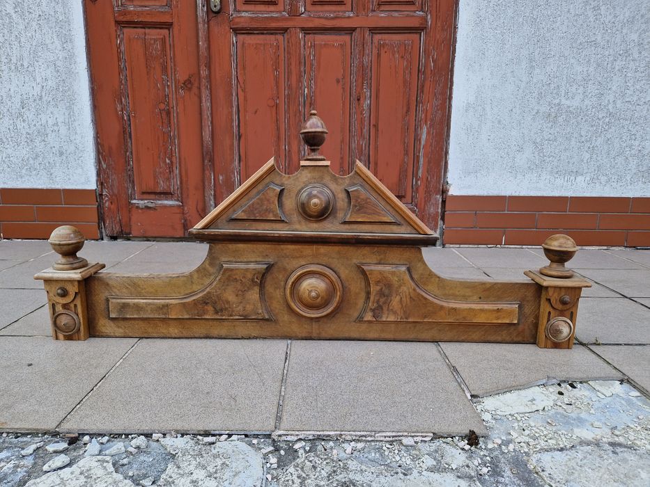 Stara korona ,ozdoba ,zwieńczenie