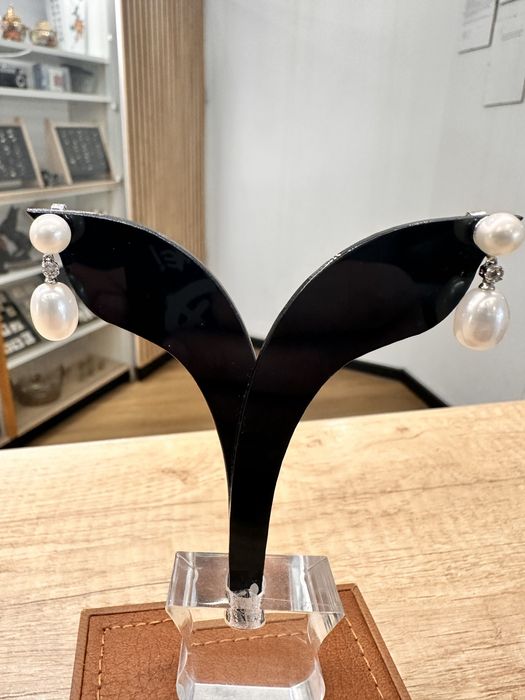 Złote kolczyki z perłami i diamentami próba 585