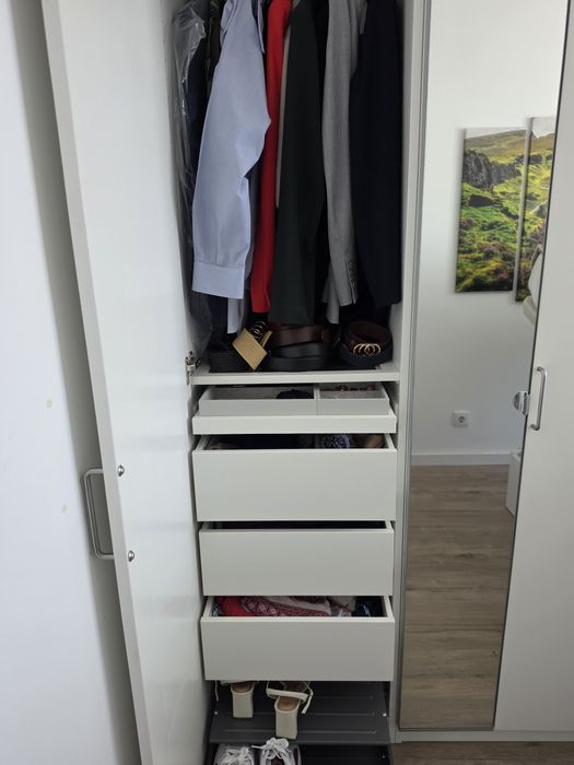 Vendo Roupeiro Pax (1.25x2x0.6m) - Excelente estado