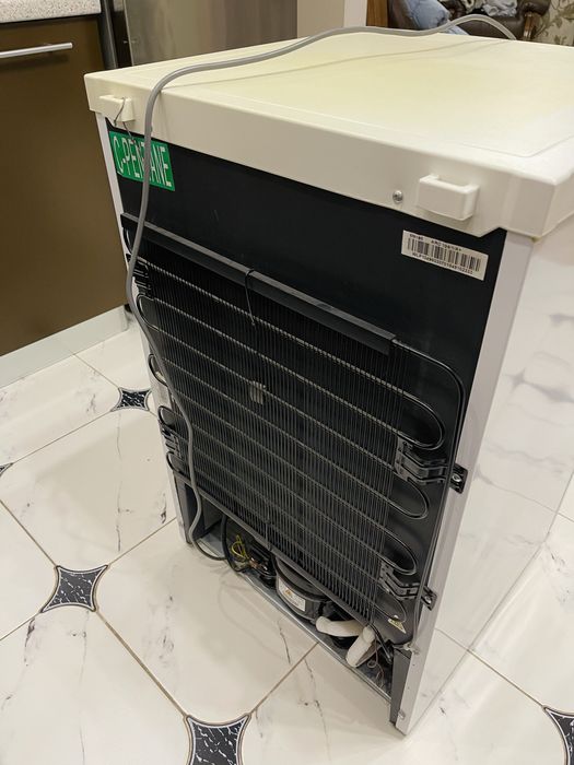 Холодильник Whirlpool ARC 104/1/А+