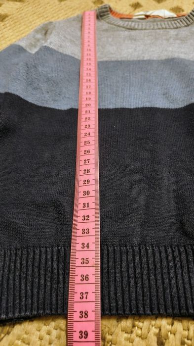 Sweterek w serek niebiesko granatowy H&M rozm.98/104