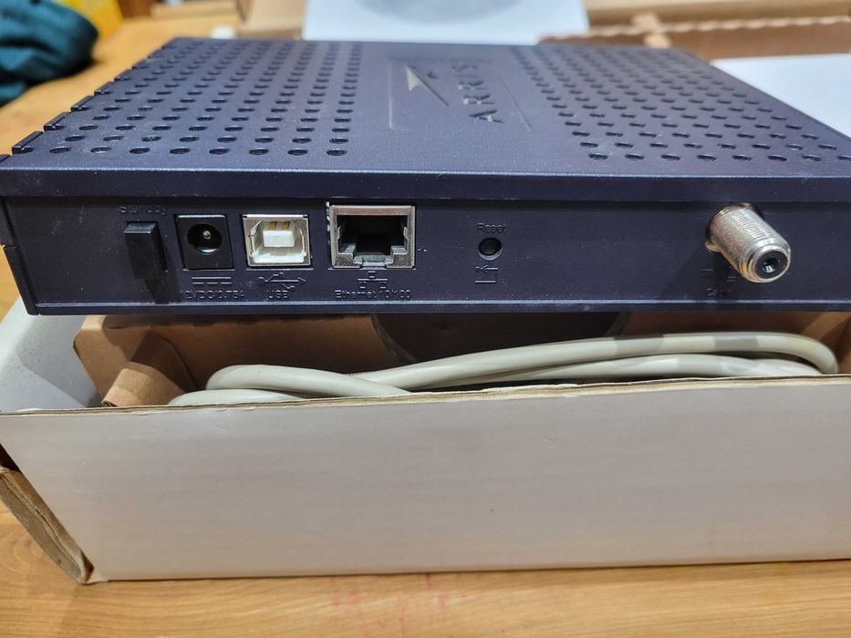 Modem ARRIS CM300B