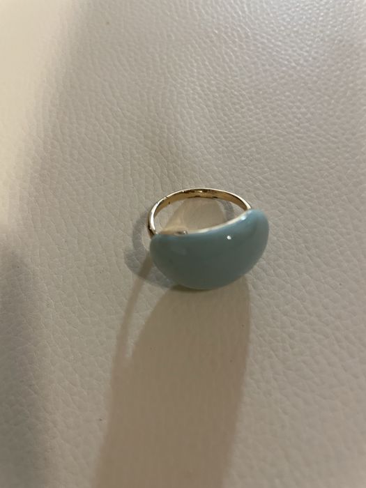 Pierscionek blekitny