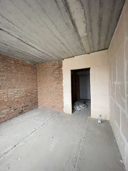 Продаю 1-кімнатну квартиру в передмісті Києва