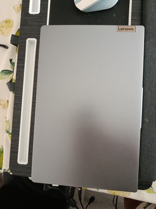 Lenovo IdeaPad Slim