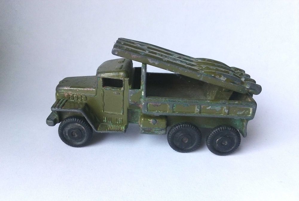 Военная техника, бронетехника СССР Катюша, БРДМ, танк Т 34, САУ