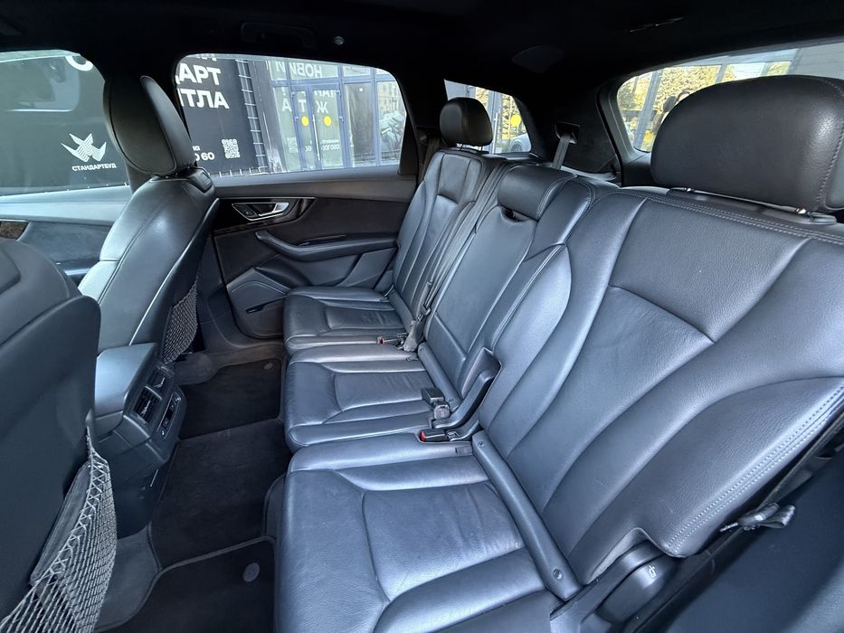 Продам Audi Q7 2016 р
