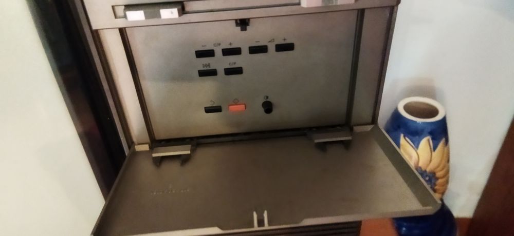 Televisões a funcionar