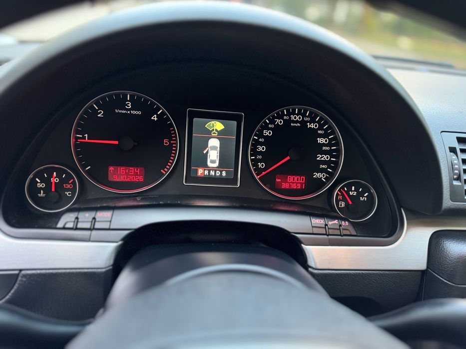 Продам Audi A4 B7  2.0 TDI 103kw Автомат .