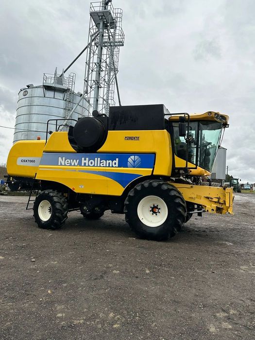 New Holland CSX 7060  New Holland CSX7060