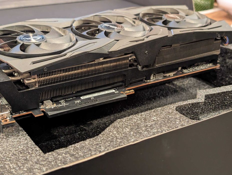 Asus rog strx rx 5700 xt 8gb
