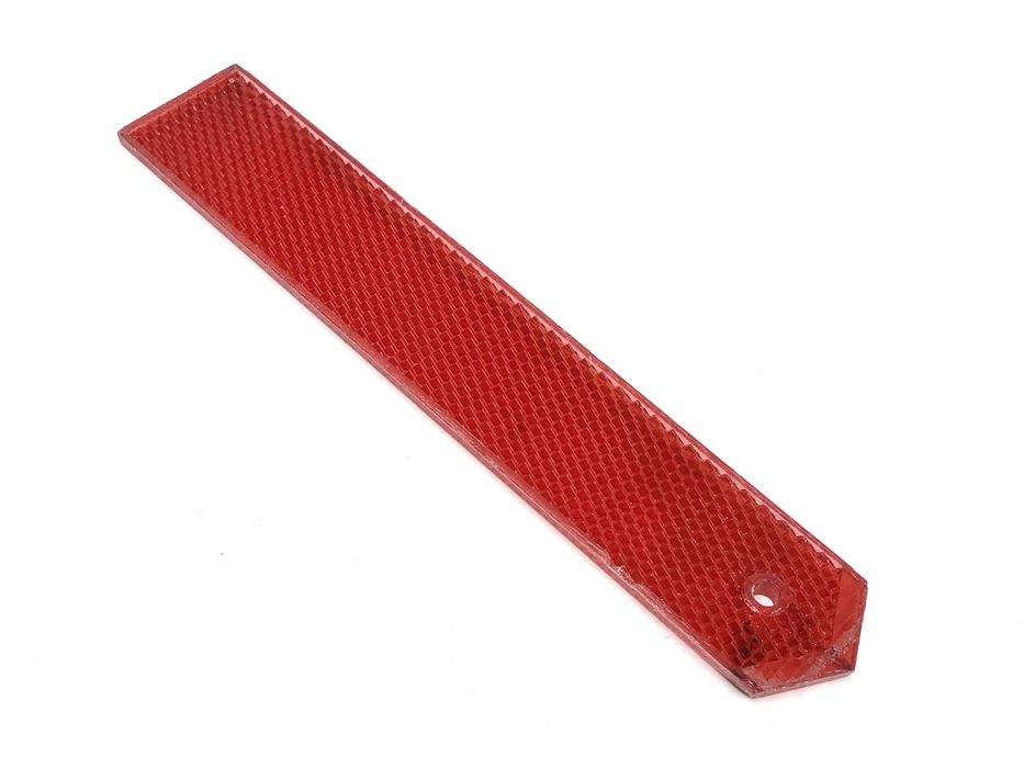 Odblask czerwony 24 x 4 cm
