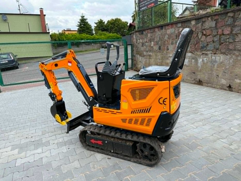 Minikoparka SDYC YCW-06 waga 600kg silnik loncin