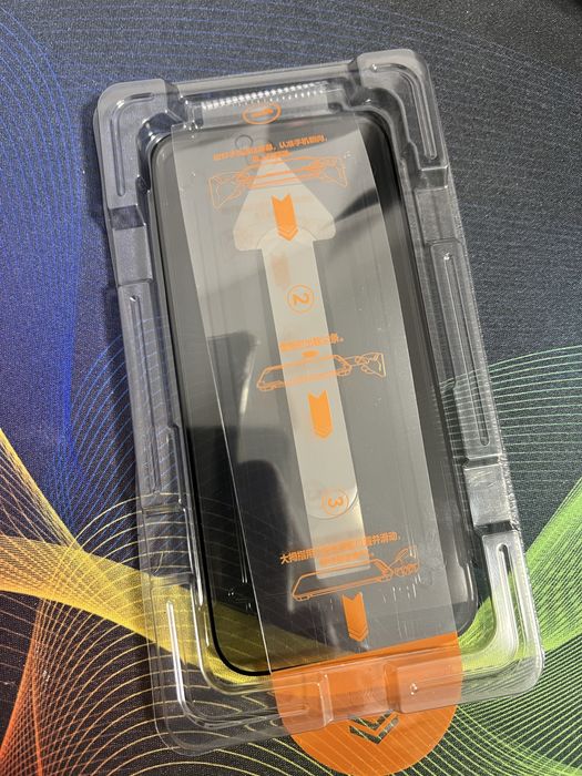 Захисне скло на iPhone 17