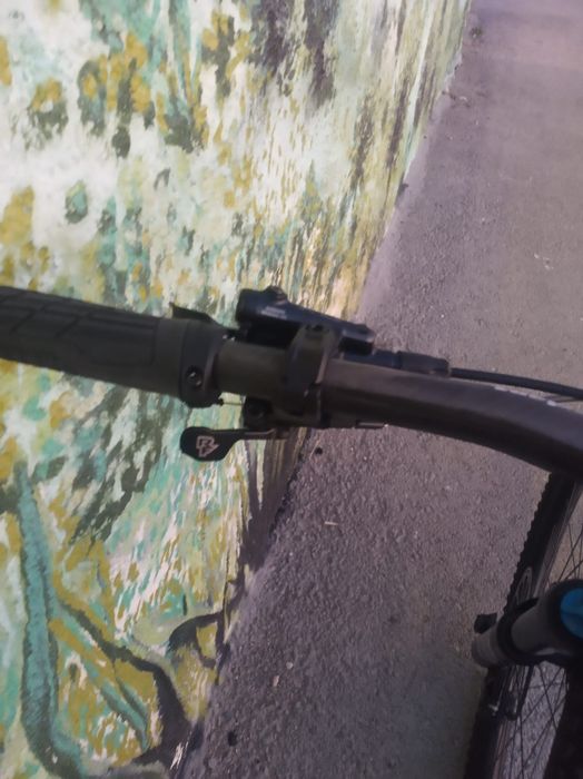 Bicicleta enduro trail Giant Reign nova