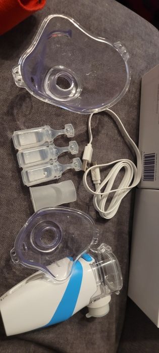 INHALATOR  uszkodzone gniazdo ladowania
