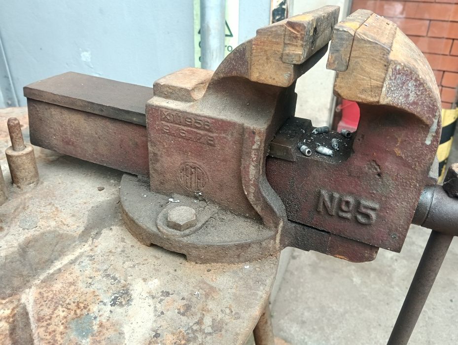 Torno n 5 com bancada