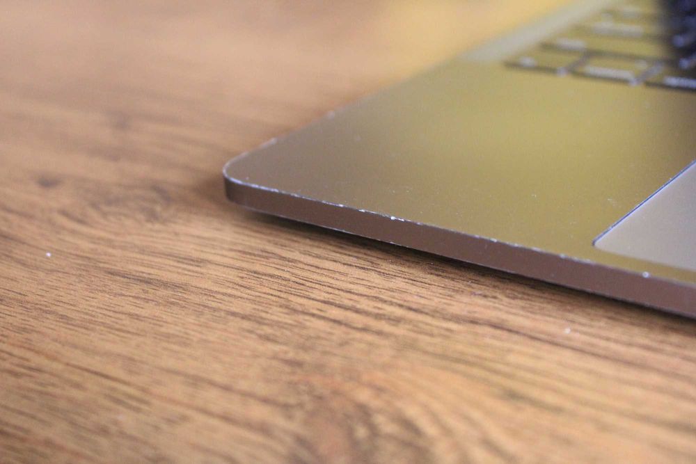 Apple MacBook Pro 13 A1708