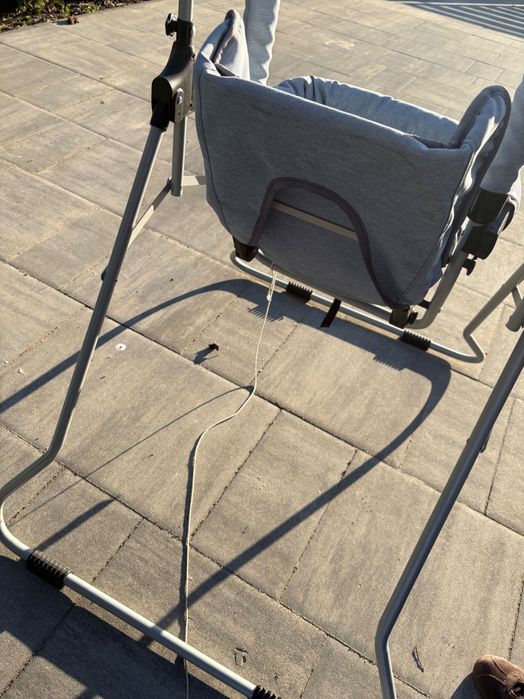 Huśtawka dziecięca na stelażu