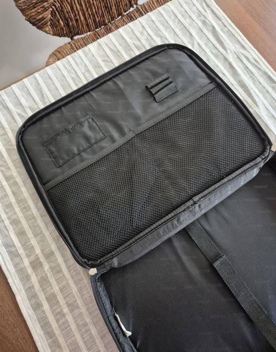 Mala de Portátil Toshiba 16" - Value Edition