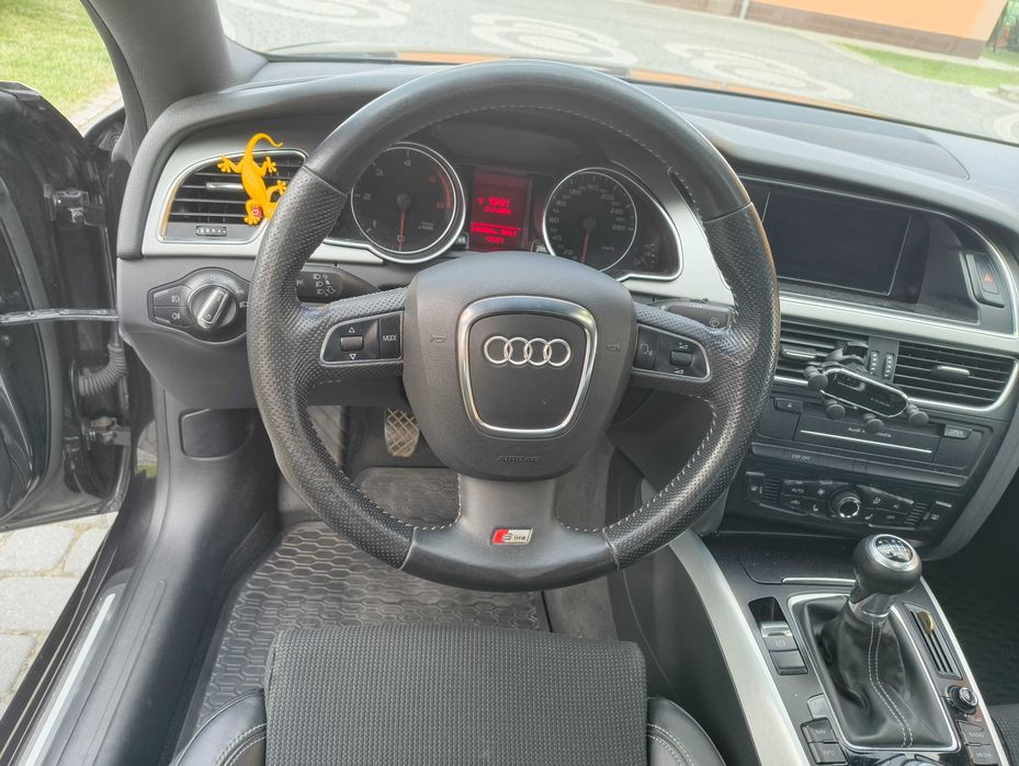 Sprzedam Audi A5 8T 3.0 TDI quattro 2010