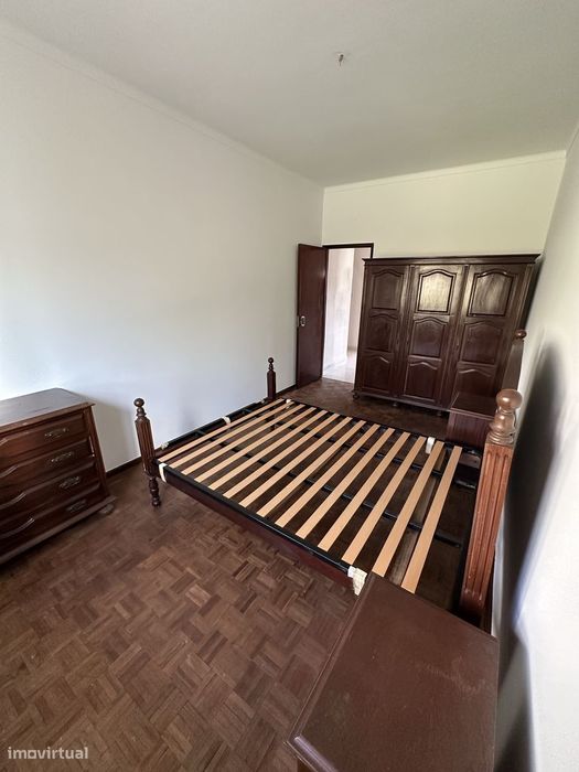 Apartamento T3 espaçoso para arrendamento