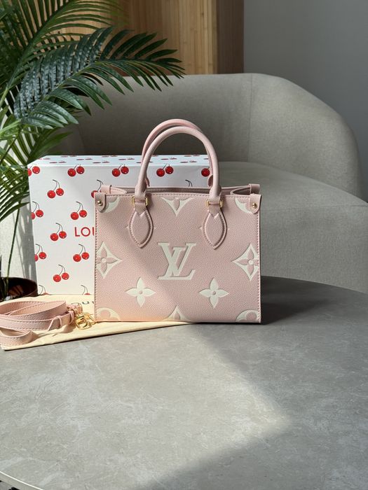 Сумка Louis Vuitton OnTheGo PM Bag in Bicolor Pink/White