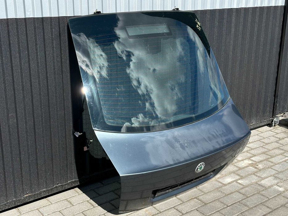 Багажник ліфтбек Skoda Octavia A5 Кляпа ліфтбек Шкода Октавія А5 9901