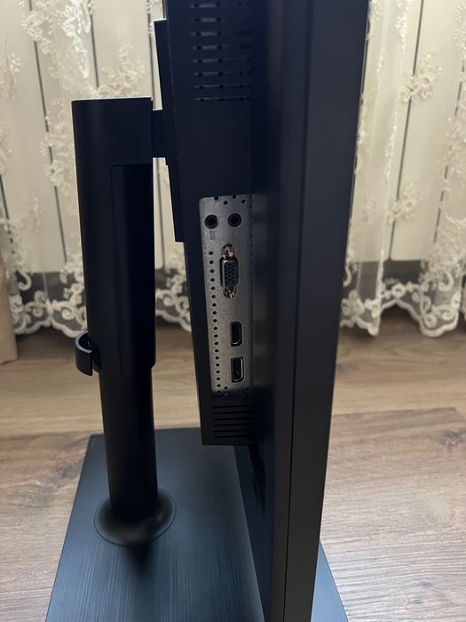 Монітор Samsung S24E650PL