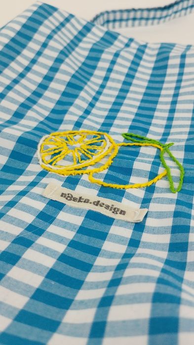 Totebag bordada à mão