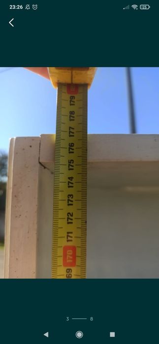 Móveis de sala em bom estado - prateleiras