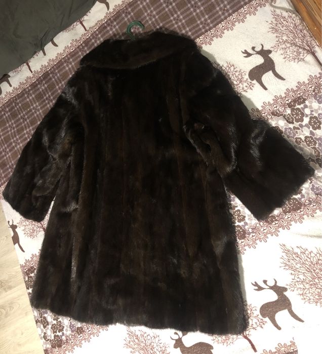 Натуральна норкова шуба, цільна норка