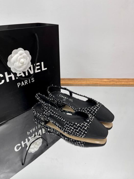 Chanel slingback