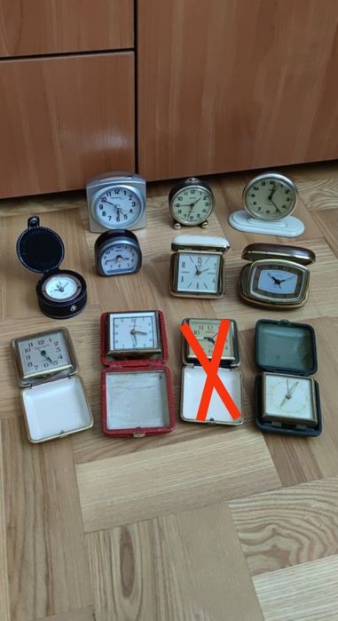 Часы дорожные, будильник разные