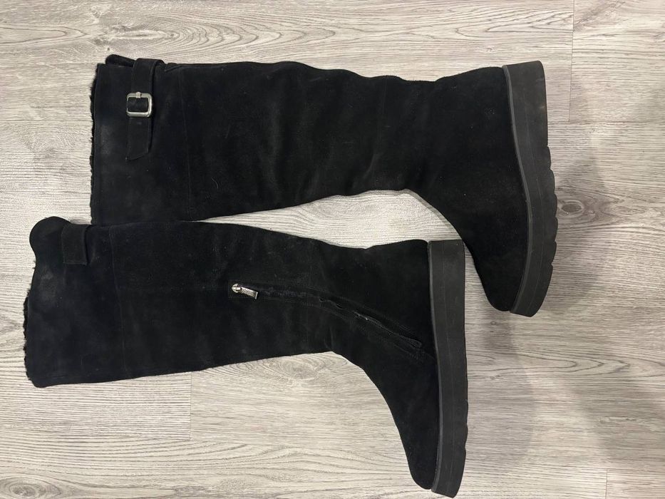 зимові жіночі сапоги ( ботфорди)
натуральна шкіра замша 
колір