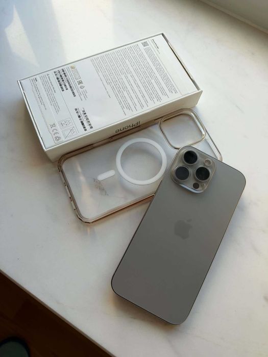 iPhone 16 Pro Max 256 GB tytan naturalny