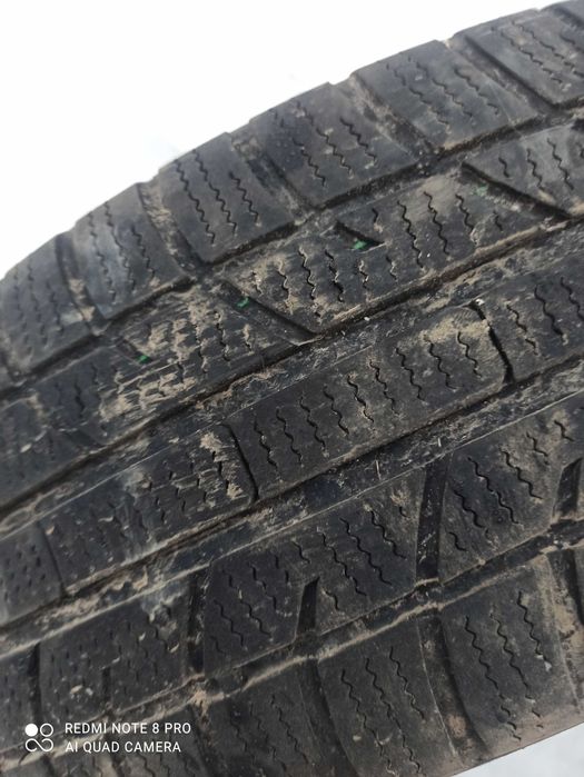 Продам шини на авто