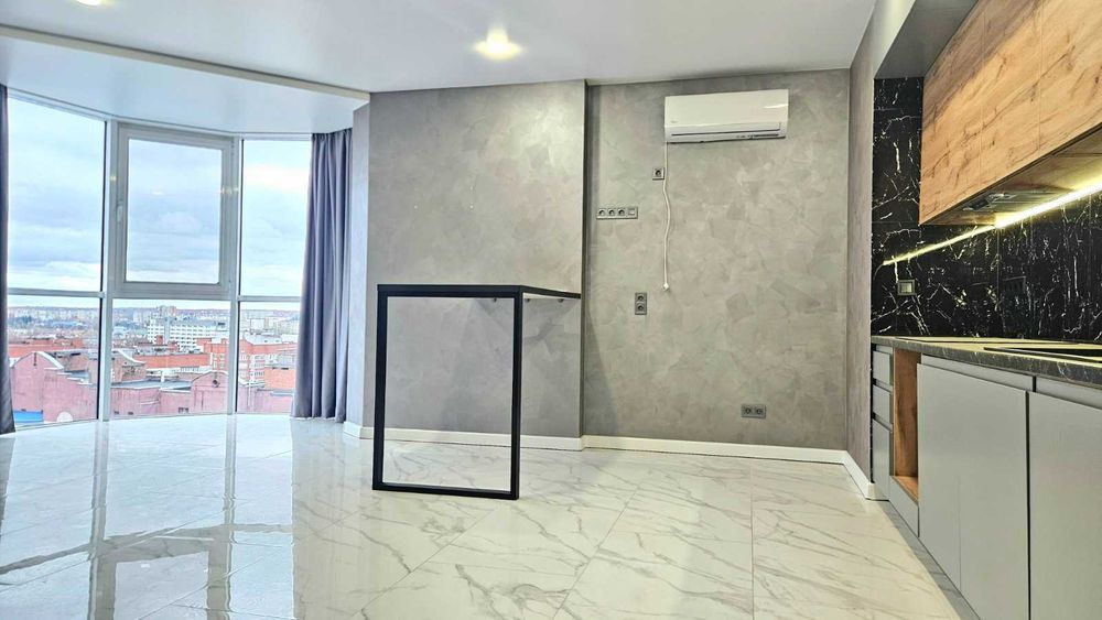 Продам за вигідною ціною 2к в центрі міста! ЖК Гранд Палац