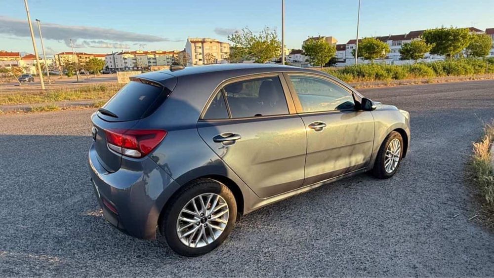 Kia  Rio  1.2 CVVT