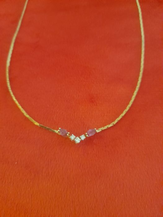 Naszyjnik złoty z diamentami i rubinami