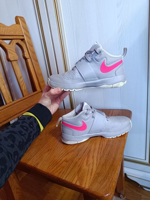 Зимові кросівки Nike Team Hustle D 8 Indonesia Оригінал