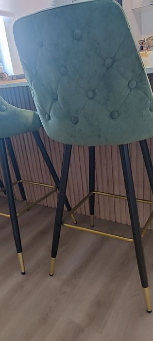 Conjunto de 3 bancos altos verdes