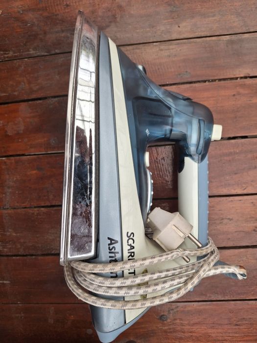 Продам утюг  фирменный