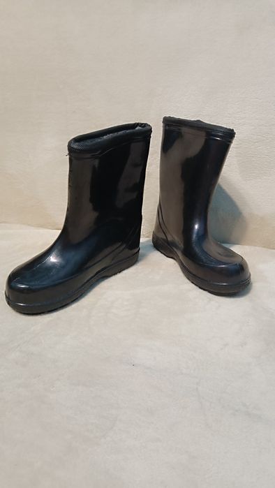 Чоботи з утепленням 33 розмір. довжина устілки 22 см